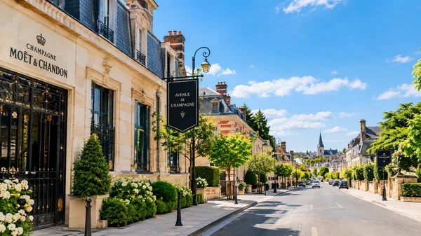 Avenue de Champagne